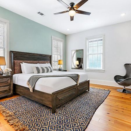 Hosteeva Amazing 4 Bedroom Modern Condo With Balcony Near Frnch Quarter New Orleans Exterior photo