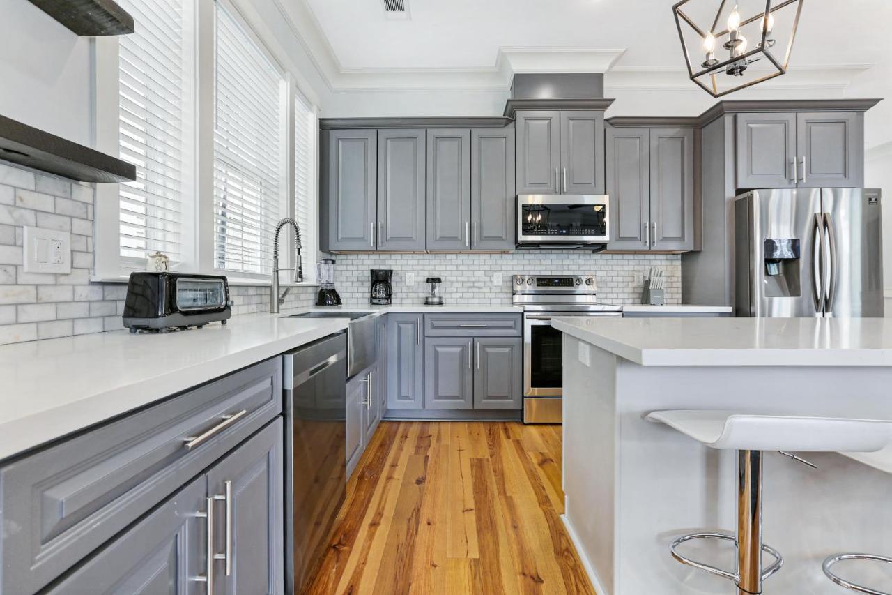 Hosteeva Amazing 4 Bedroom Modern Condo With Balcony Near Frnch Quarter New Orleans Exterior photo