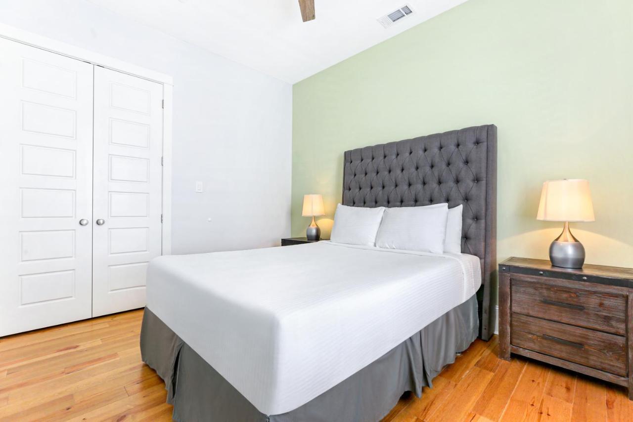 Hosteeva Amazing 4 Bedroom Modern Condo With Balcony Near Frnch Quarter New Orleans Exterior photo