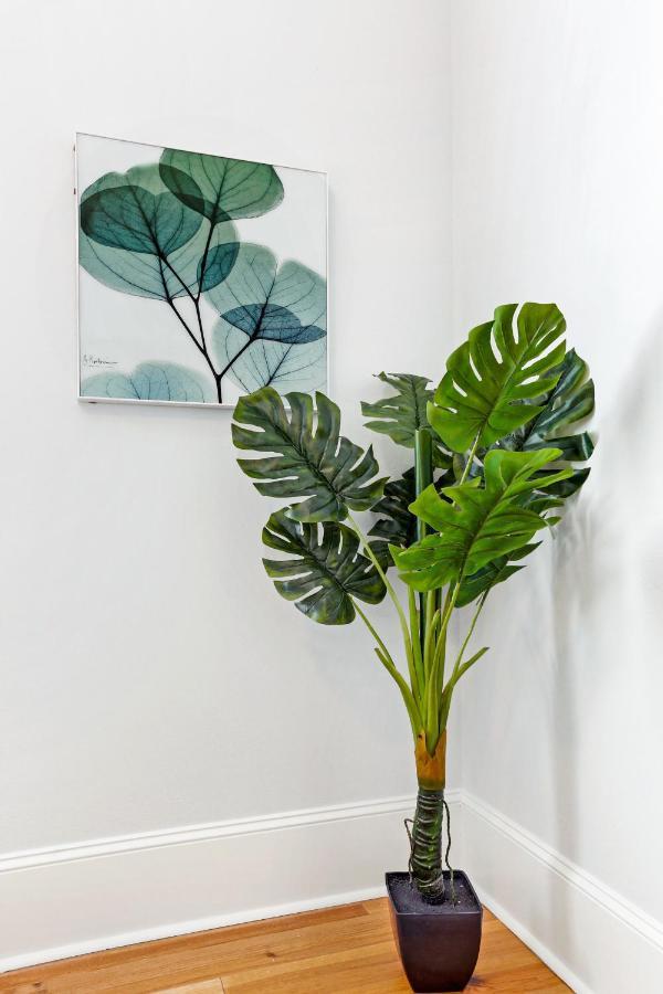 Hosteeva Amazing 4 Bedroom Modern Condo With Balcony Near Frnch Quarter New Orleans Exterior photo