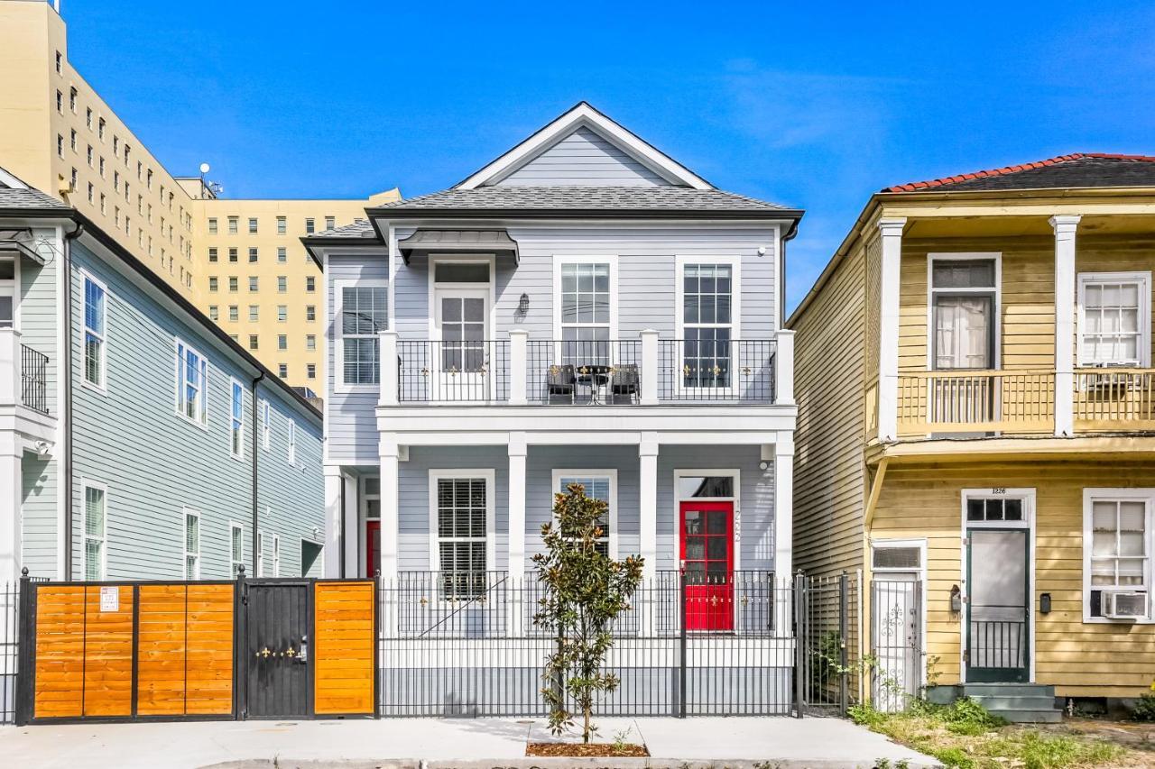 Hosteeva Amazing 4 Bedroom Modern Condo With Balcony Near Frnch Quarter New Orleans Exterior photo